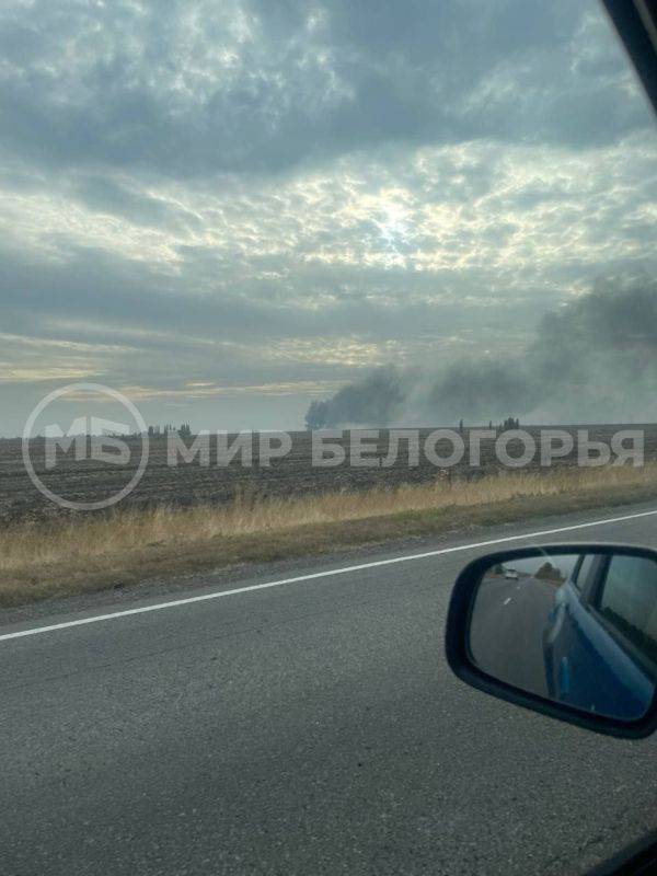 В Губкине горит ангар на улице Горноспасателей