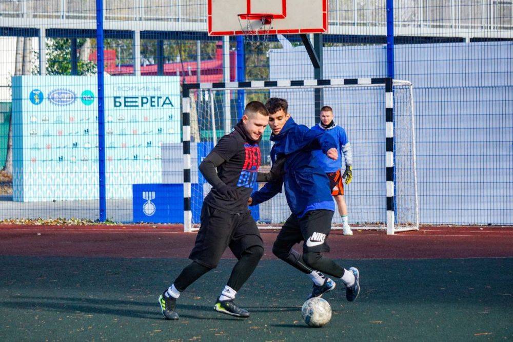 В Белгороде прошли соревнования по фиджитал-баскетболу и фиджитал-футболу в спортивном кластере «Берега»