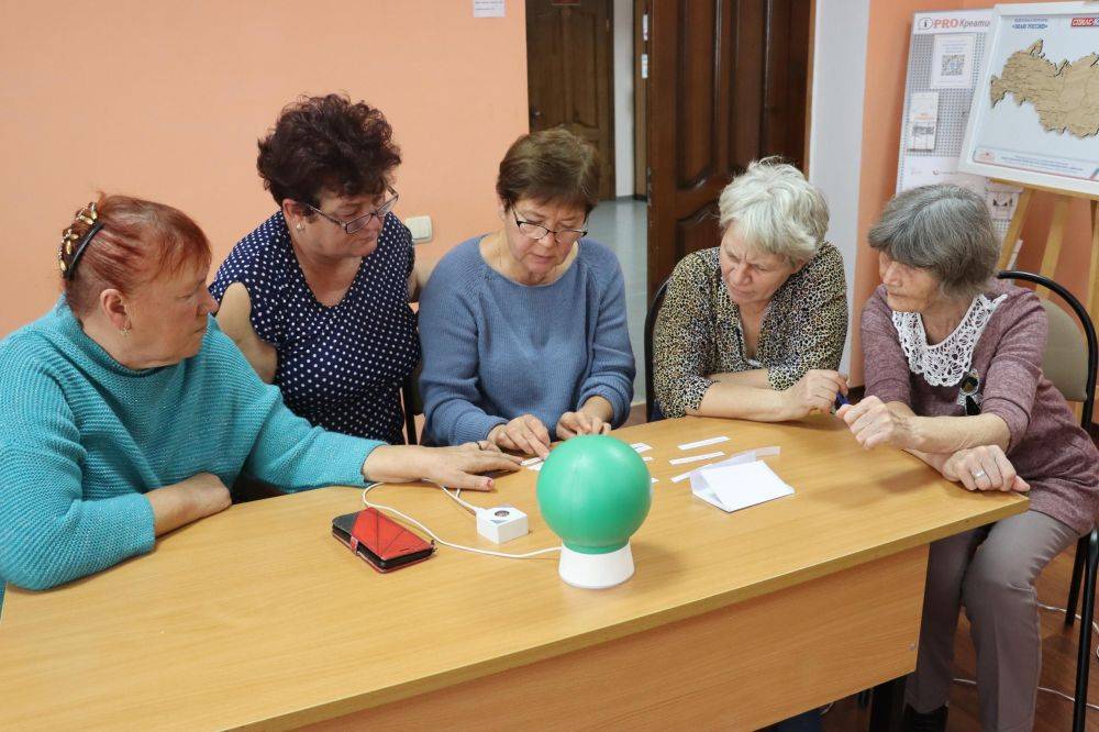 В Краснояружской библиотеке прошло тёплое семейное мероприятие &quot;Начитанные бабушки, любознательные внуки&quot;