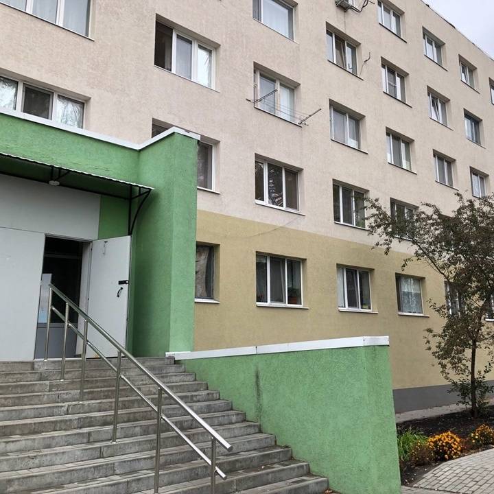 В Валуйках обновили дворовую территорию на улице Космонавтов1