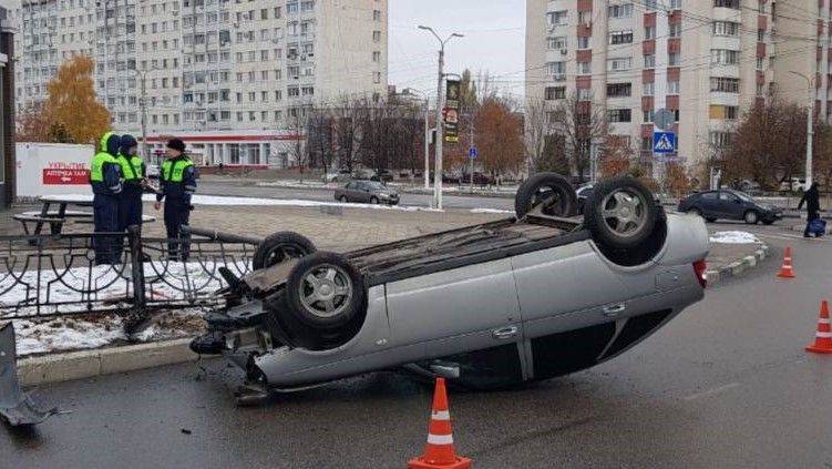 В Белгороде перевернулась «Лада Приора»