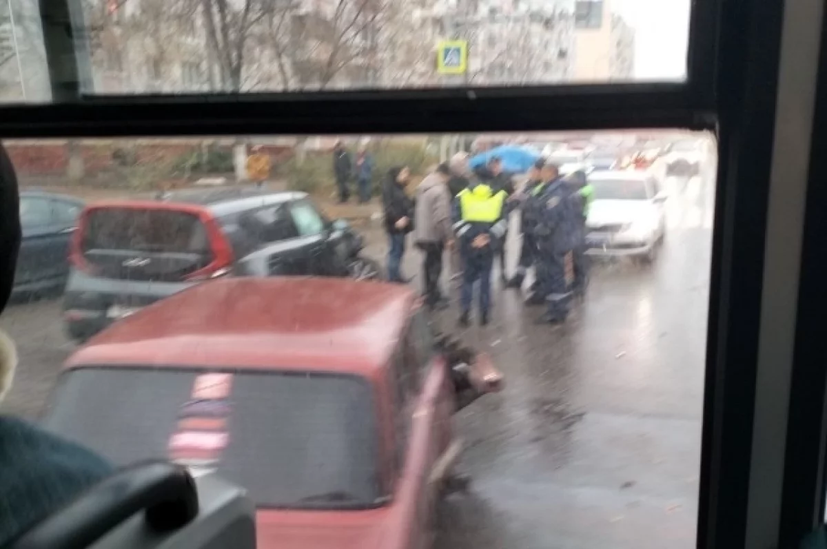 Полицейские прокомментировали массовое ДТП на Харгоре в Белгороде0