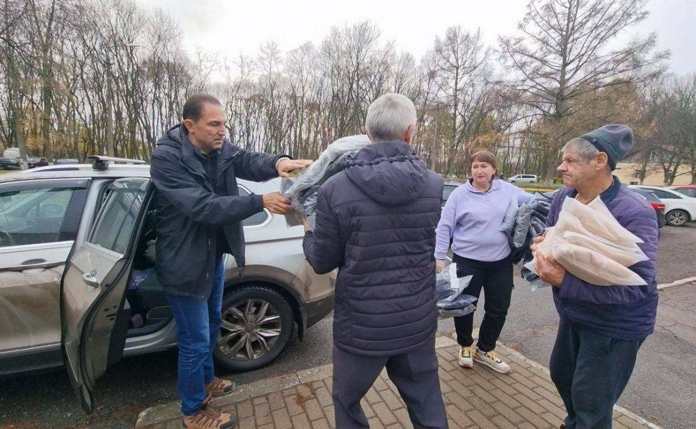 А. Хапочкин передал помощь, собранную в Сахалинской области, жителям приграничных регионов, находящимся в пунктах временного размещения