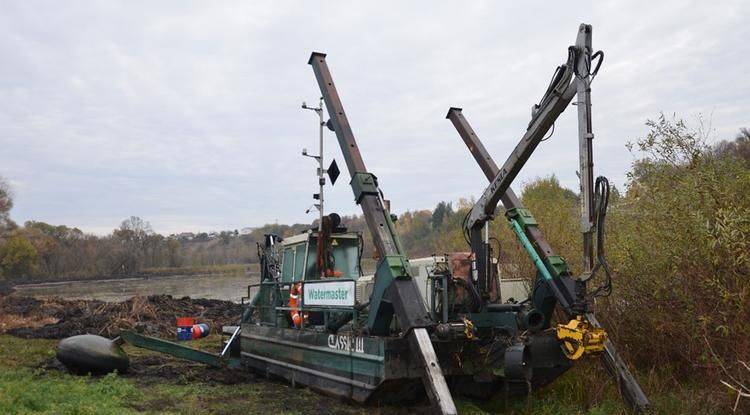 При очистке пруда в белгородском селе извлекли 16 тысяч кубометров ила