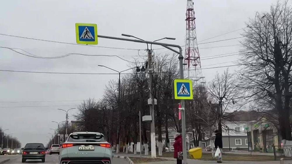 Доброе утро, друзья. Ночи становятся заметнее холодней , а с утра на загородных трассах можно заметить изморозь Будьте...