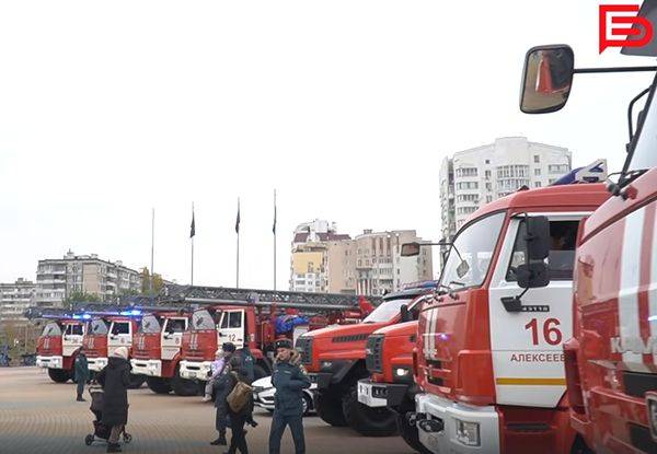 В белгородский автопарк МЧС завезли новую спецтехнику