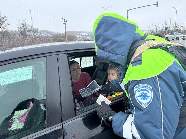 Белгородские автоинспекторы напомнили водителям о «детском режиме движения» при перевозке маленьких пассажиров