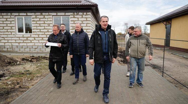 В Валуйском округе строят два дома для семей, воспитывающих детей-инвалидов