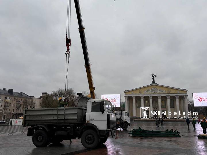 Белгород начали готовить к встрече Нового года6