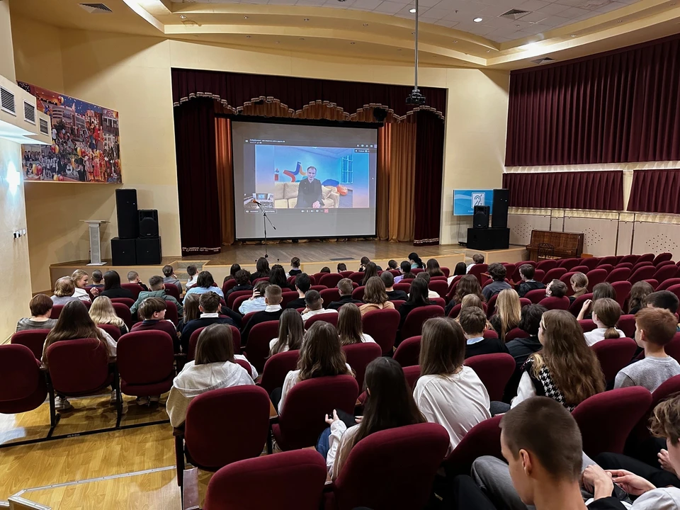 Белгородские школьники узнали, как обезопасить себя от травли в интернете0