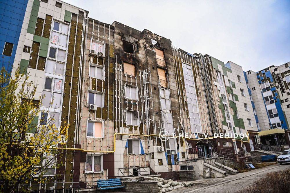 В подъезд дома в Белгороде, наиболее пострадавший при атаке дрона, начали подавать свет и газ