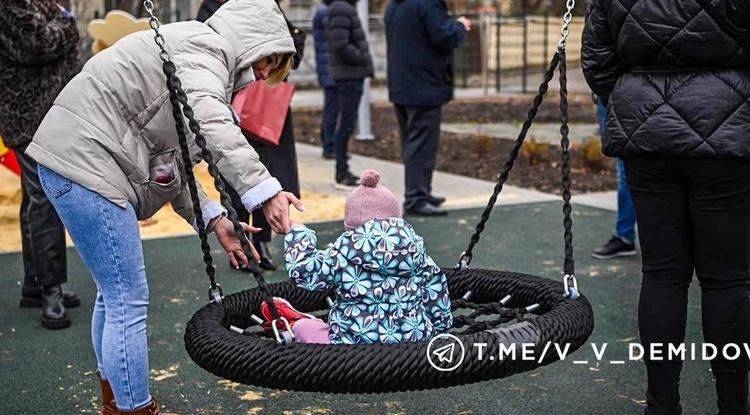 В Белгороде обустроили двор у бывшего общежития на улице Коммунальной