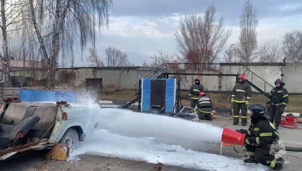 Тренировка по ликвидации последствий дорожно-транспортного происшествия прошла в Старом Осколе