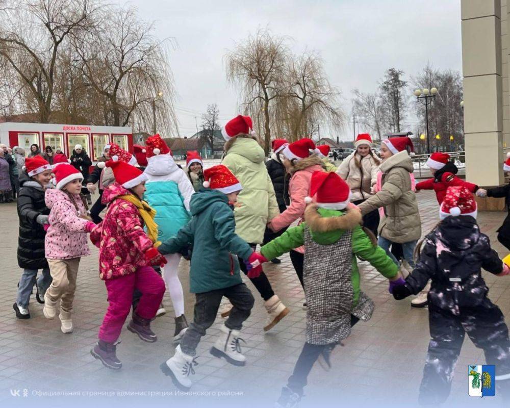 Одним из самых важных символов Нового года, который объединяет людей и создает неповторимый дух зимнего волшебства, является новогодняя ёлка