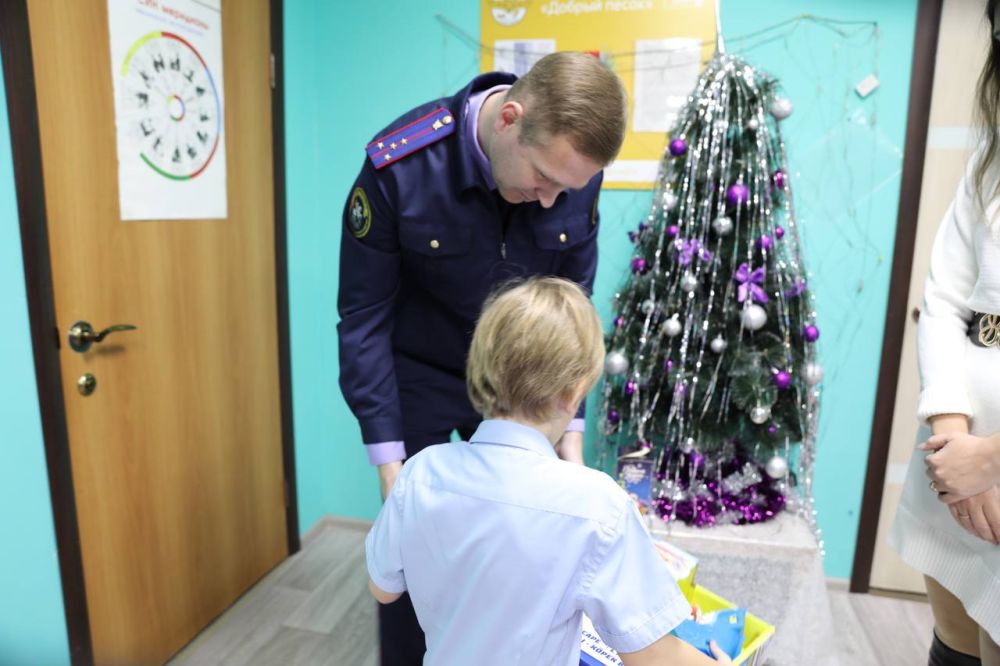 Руководитель регионального следственного управления принял участие во Всероссийской акции «Ёлка желаний»