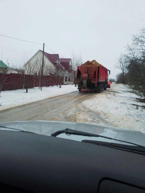 МБУ «Благоустройство Яковлевского муниципального округа» продолжает уборку территорий