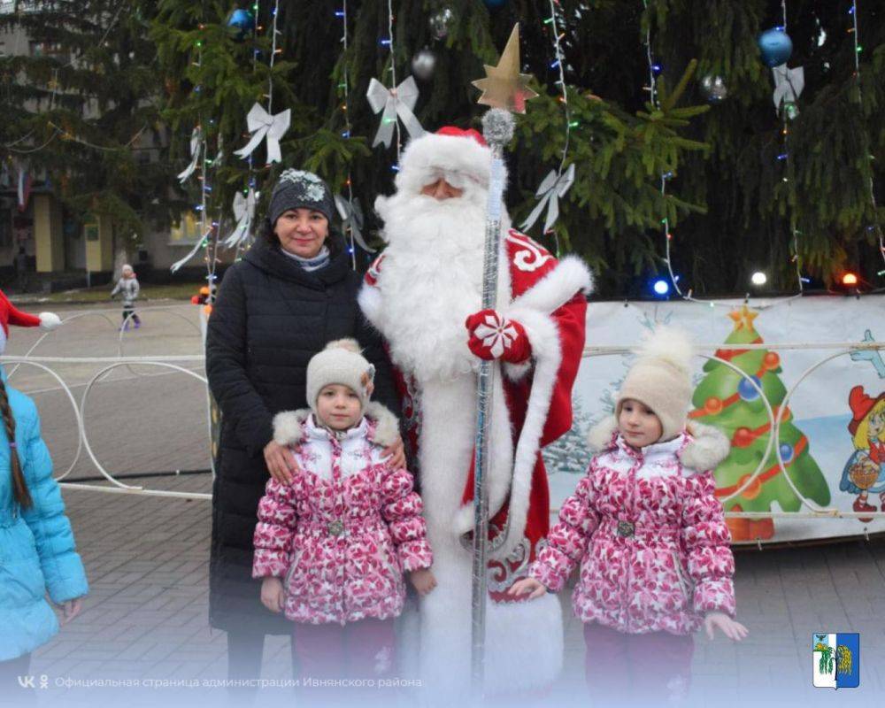 Одним из самых важных символов Нового года, который объединяет людей и создает неповторимый дух зимнего волшебства, является новогодняя ёлка