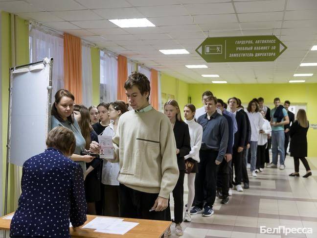 Белгородские одиннадцатиклассники написали итоговое сочинение