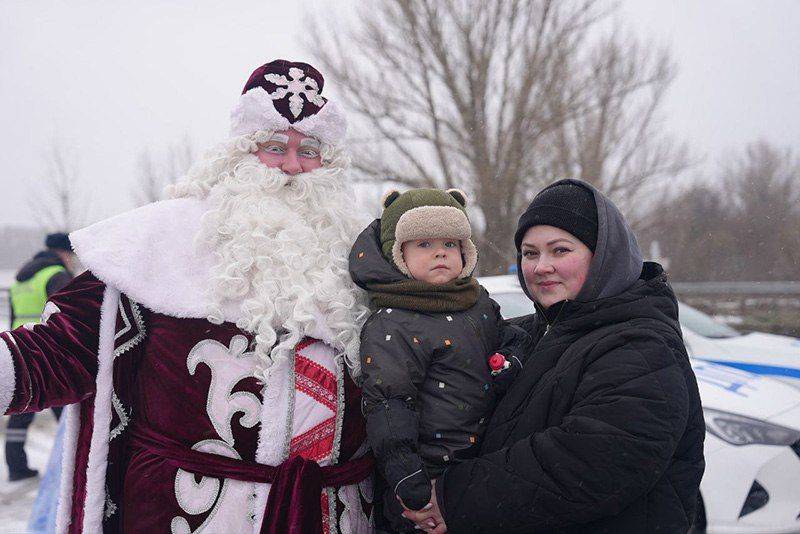 Не удивляйтесь, если на дороге встретите «Полицейского Деда Мороза»