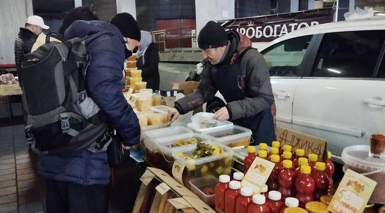 Минсельхоз проверил ассортимент товаров на продуктовой ярмарке в Белгороде