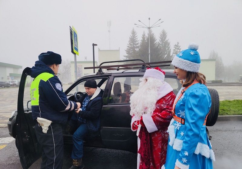 В Белгородской области на дежурство по обеспечению дорожной безопасности заступили новогодние патрули