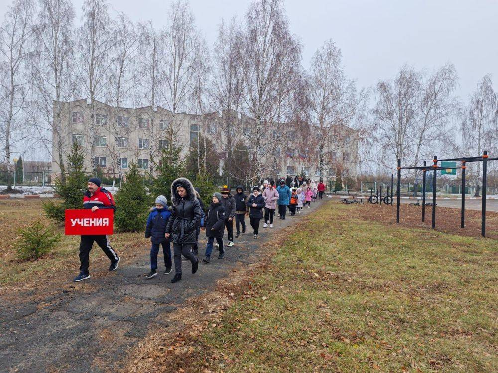 В Сетищенской школе, согласно плану мероприятий по гражданской обороне, прошла командно-штабная тренировка