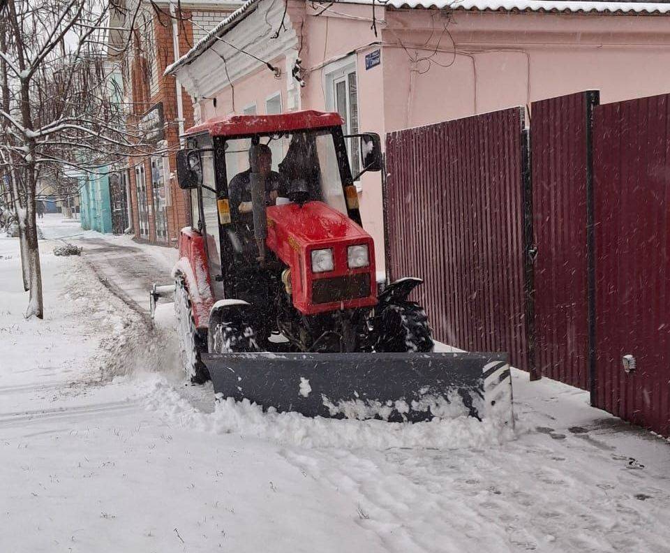 Светлана Халеева: Сегодня выпал снег и коммунальные службы округа оперативно приступили к очистке улиц