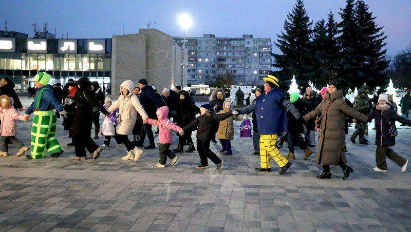 В Старом Осколе открыли главную ёлку города