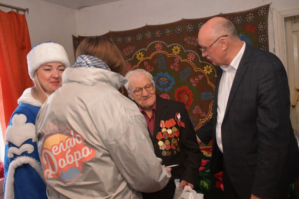 Александр Полторабатько: Продолжаем создавать праздничное новогоднее настроение для всех