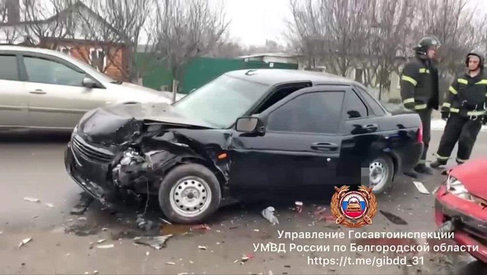 #СВОДКА_ДТП. По предварительным данным, вчера около 09 часов 10 минут в Алексеевском г.о., в районе д. 76 по ул. Красногвардейской с. Иловка, 20-летний водитель автомобиля «Лада Приора» нарушил правила расположения ТС на...