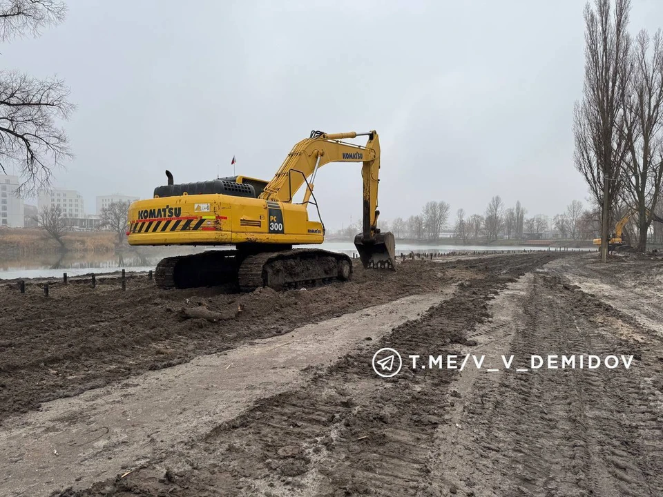 На набережной в Белгороде в декабре планируют завинтить первую 1000 свай под настил0