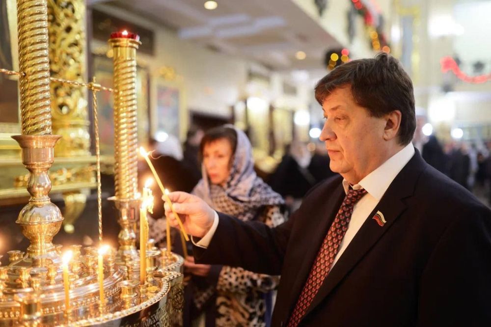 Юрий Клепиков: Светлое Рождество Христово объединяет всех православных граждан, напоминая нам о значимости веры и духовности в нашей жизни, особой важности единения и поддержки в трудные времена