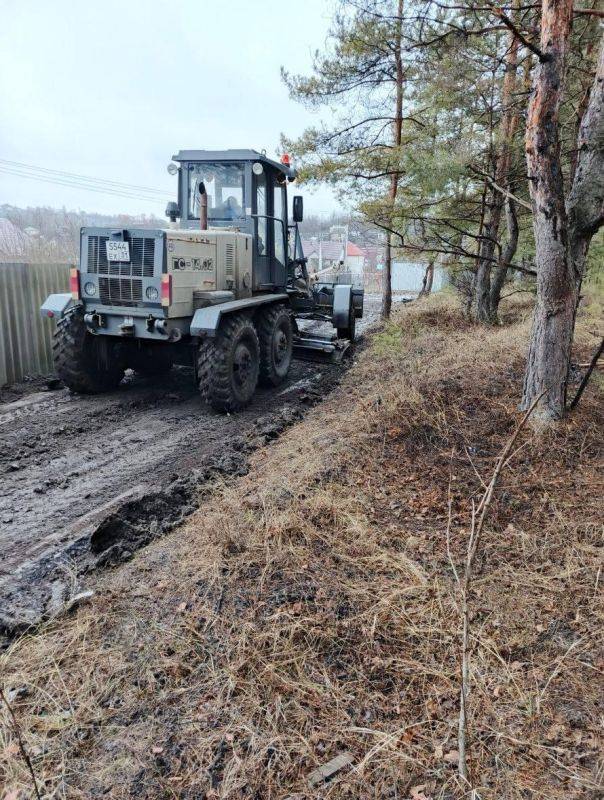 МБУ «Благоустройство Яковлевского муниципального округа» продолжает уборку территорий