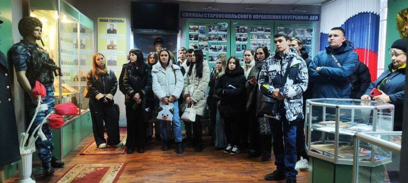 Старооскольские полицейские поддержали Всероссийскую акцию «Студенческий десант»