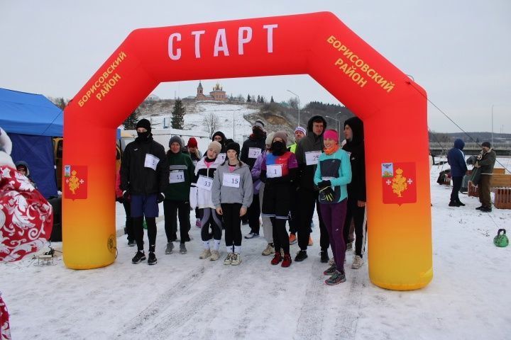 Традиционный Рождественский забег «Борисовская петля» собрал на велолыжероллерной трассе районного центра почти пол сотни любителей бега