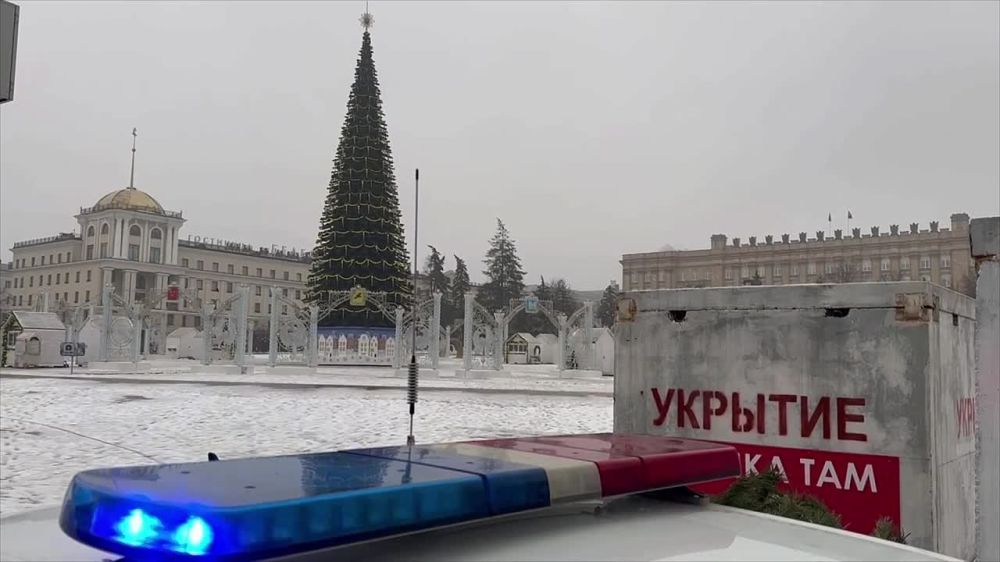 Доброе утро, друзья. Поздравляем с праздником и желаем Вам прекрасного дня Не забывайте о соблюдении требований ПДД и выбирайте безопасное поведение на дороге Будьте внимательны и осторожны