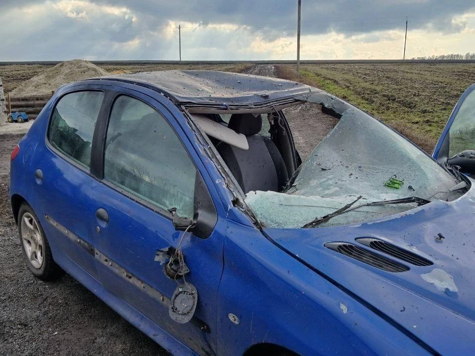 Четыре автомобиля повреждены при атаках дронов ВСУ в Белгородской области0