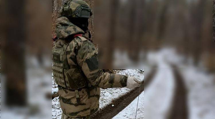 Белгородские росгвардейцы обезвредили в приграничье кассетную мину ВСУ