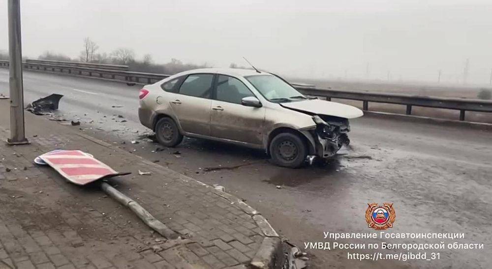 #СВОДКА_ДТП. По предварительным данным, вчера около 10 часов 15 минут в Белгородском районе, на 2 км автодороги «Северо – Восточный обход г. Белгорода» 65-летний водитель, управляя автомобилем «Лада Гранта», при выезде с...