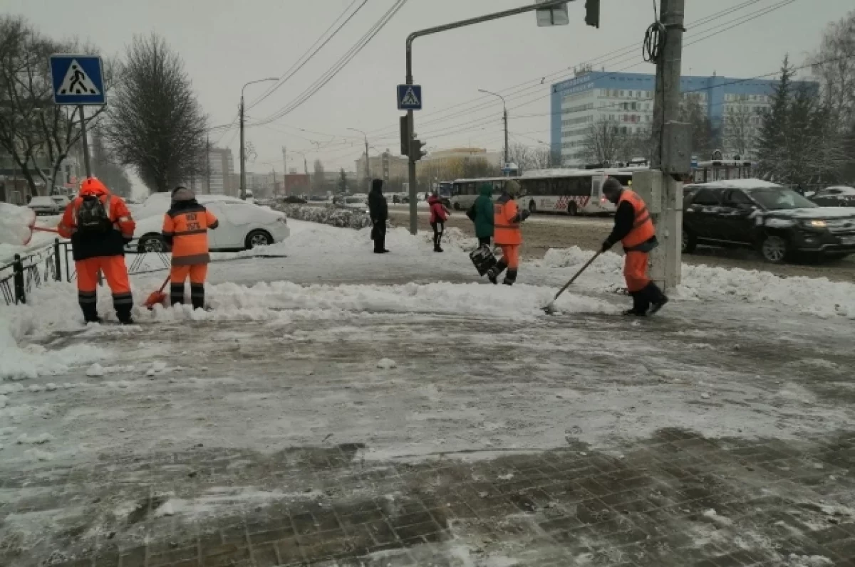 Демидов сообщил об усиленной уборке снега на улицах Белгорода0