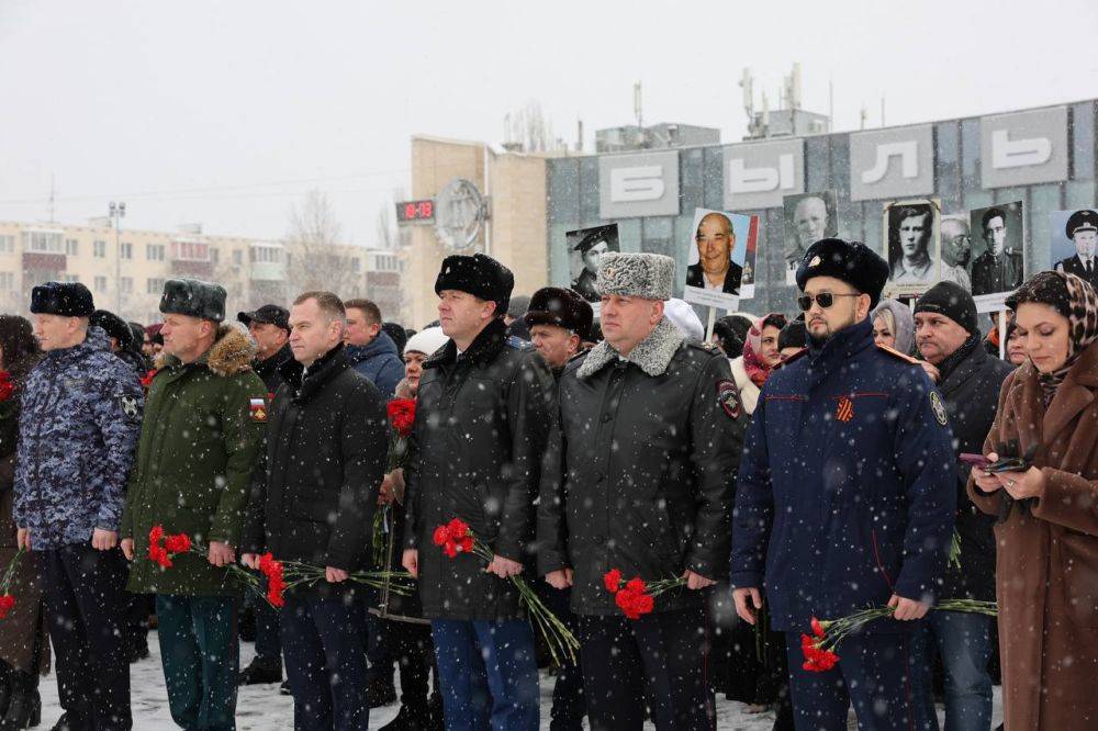 Сотрудник следственного управления по Белгородской области принял участие в мероприятиях, посвященных 82-ой годовщине освобождения города Старого Оскола от немецко-фашистских захватчиков