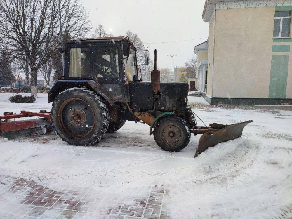 Судя по прогнозу погоды, ближайшие дни температура будет понижаться и осадки в виде снега тоже будут