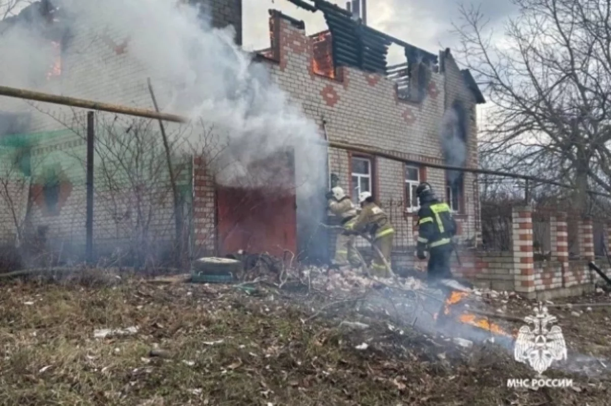 В селе Локня Белгородской области  в пожаре погибли две маленькие девочки0