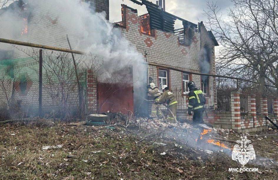 При пожаре в частном доме в Белгородской области погибли двое детей