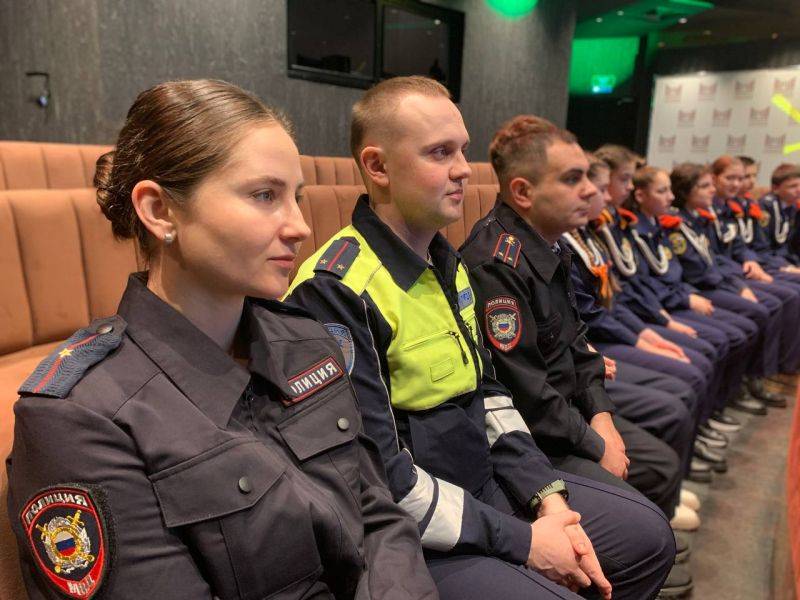 В рамках празднования Дня воинской славы белгородские полицейские посетили музей-диораму