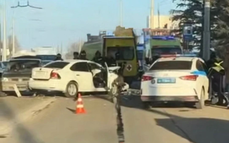 На Красноармейской в Белгороде из-за ДТП затруднено движение транспорта0