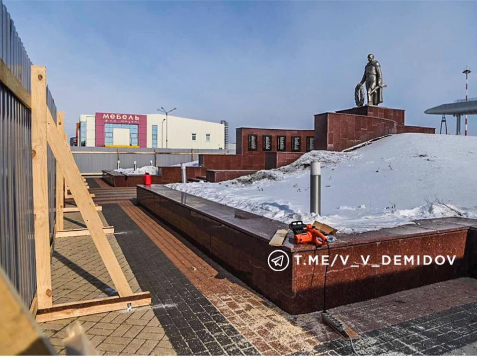 В Белгороде начался капитальный ремонт мемориала «Павшим героям»0