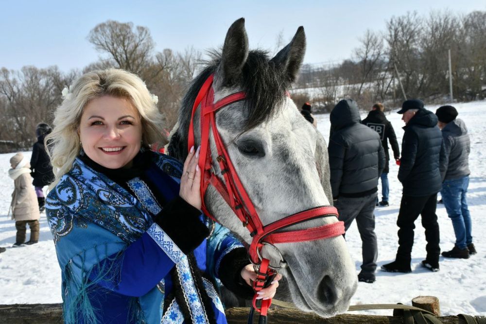 В Бирюче прошла ярмарка «Широкая Масленица»