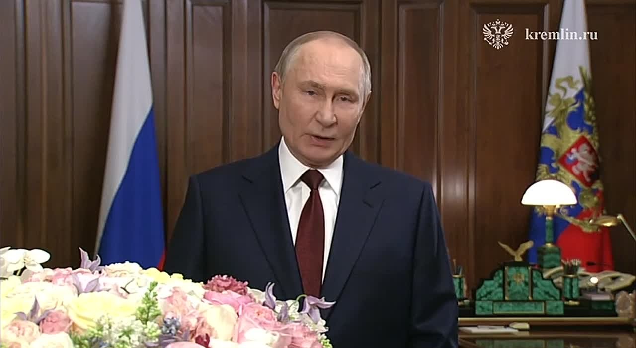 Новости к этому часу:. Владимир Путин поздравил россиянок с Международным женским днем. В видеообращении он выделил тех женщин, которые находятся в зоне боевых действий. Также он сказал, что женщинам «подвластно самое...