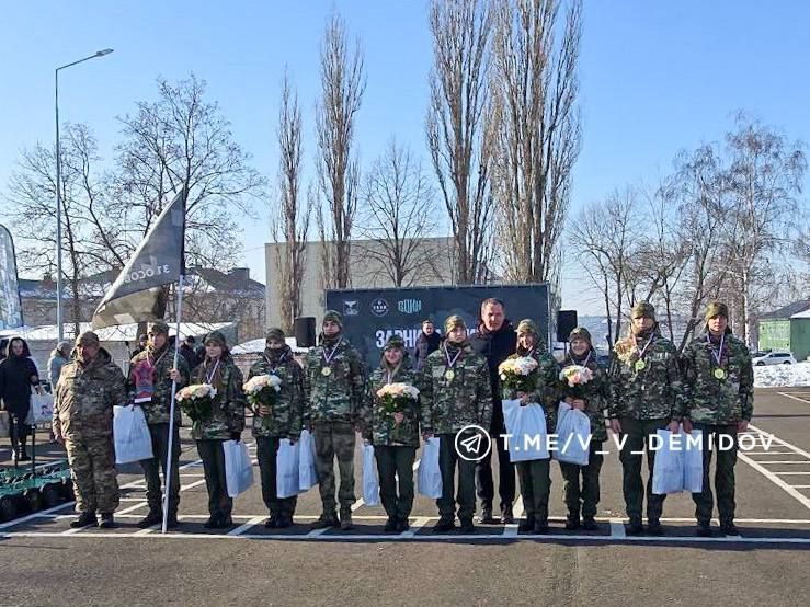 Валентин Демидов поздравил команду Белгорода с победой в военно-спортивной игре «Зарница Воин, зимний этап 2025»